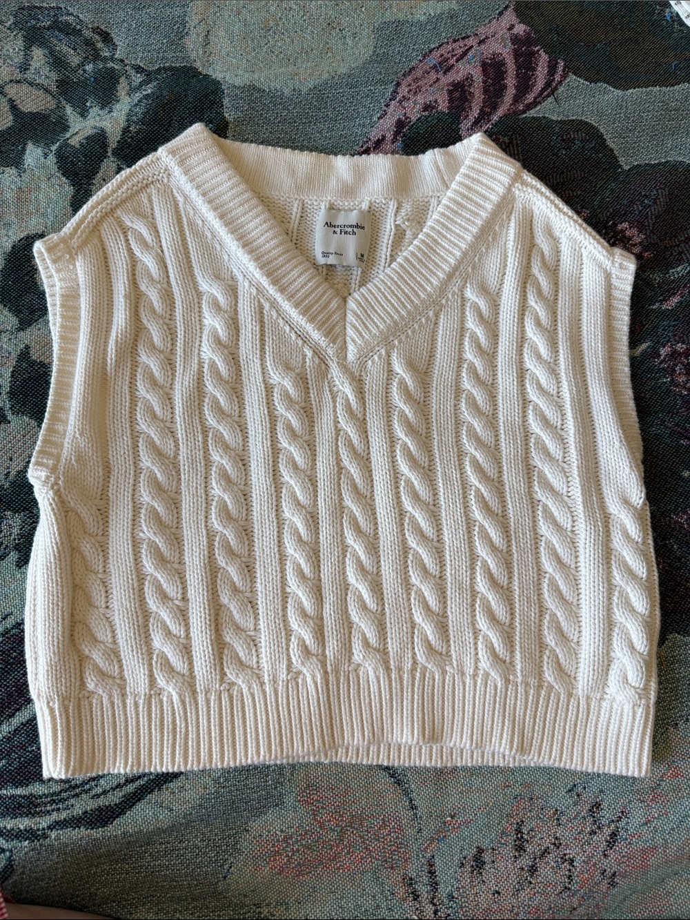 Abercrombie & Fitch Cream Cable-Knit V-Neck Sweater Vest